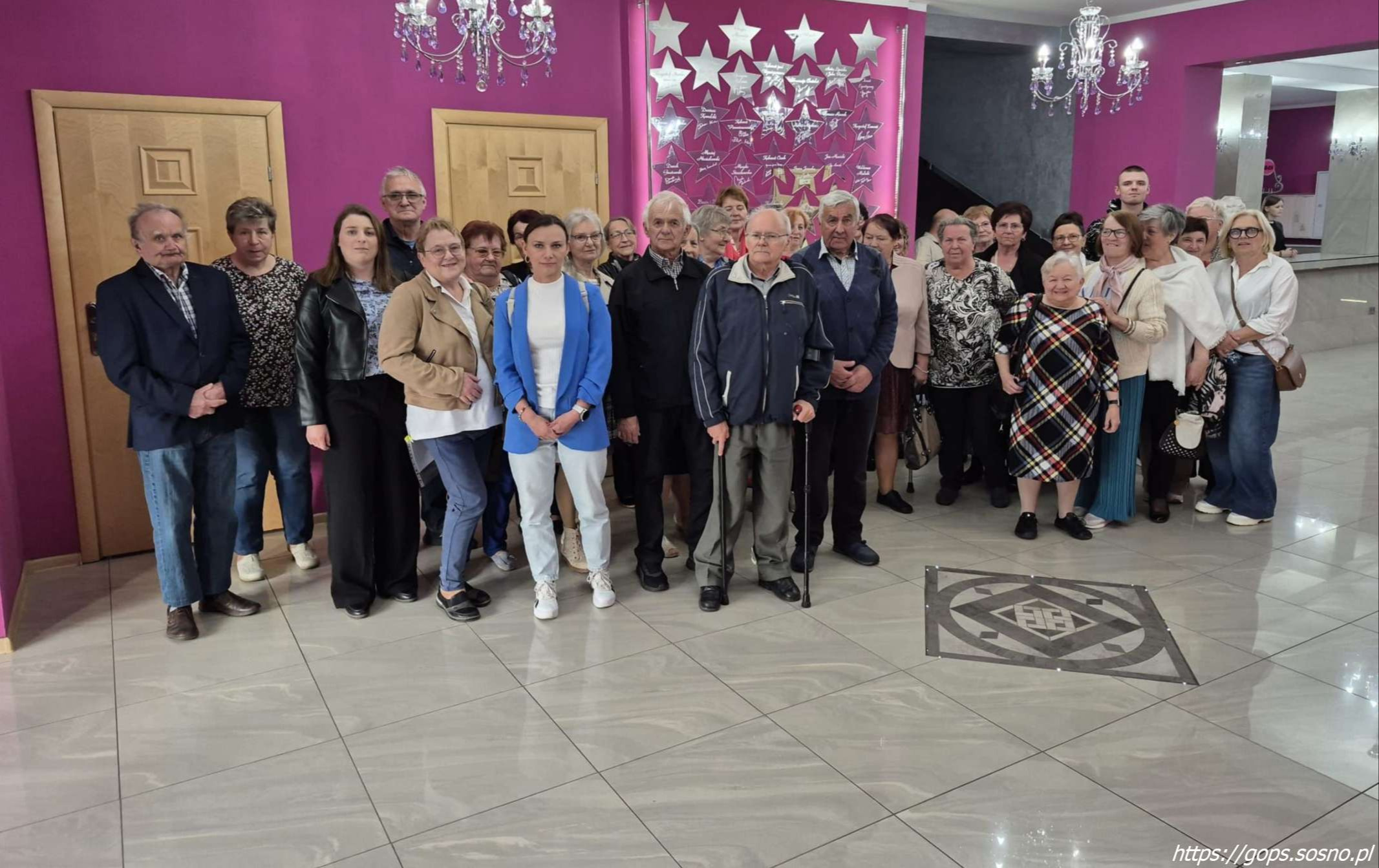 Zdjęcie do Sprawozdenia z wyjazdu na kabaret Trzecia Strona Medalu w CKIS w Sęp&oacute;lnie Krajeńskim w dniu 08.05.2026 r.