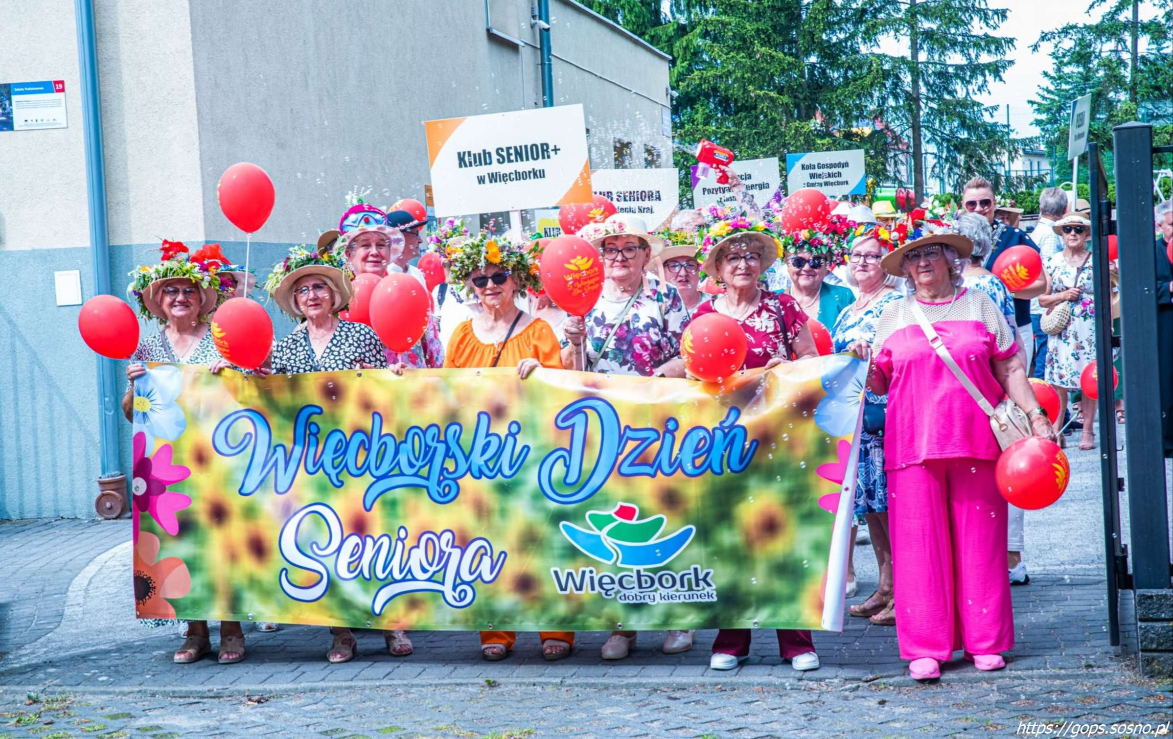 Zdjęcie do Sprawozdanie z wyjazdu integracyjno-kulturalnego na Wianki &ndash; Więcborskie Dni Seniora &ndash; zajęcia dodatkowe